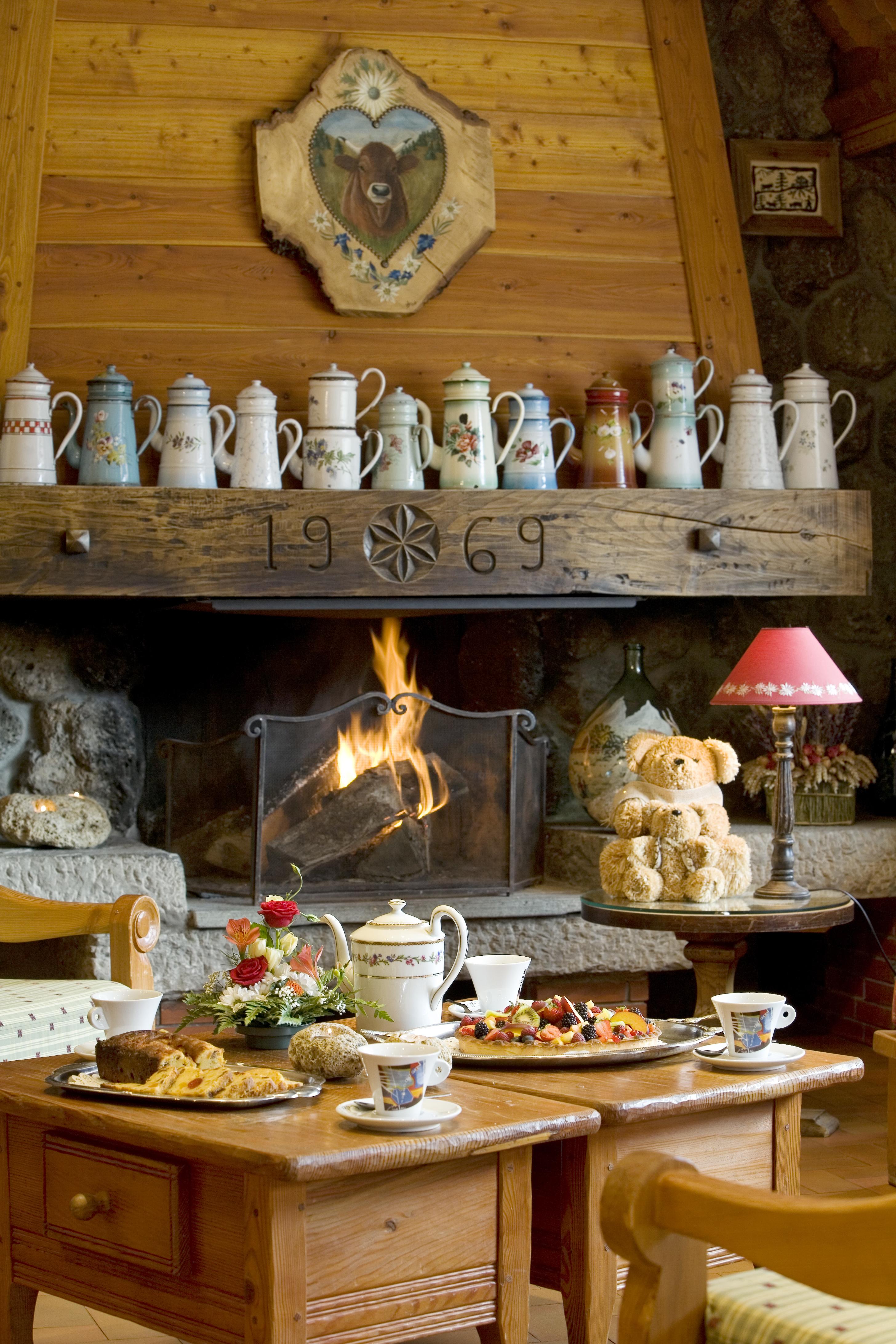 Chalet-Hôtel Neige et Roc, The Originals Relais  Samoëns Buitenkant foto