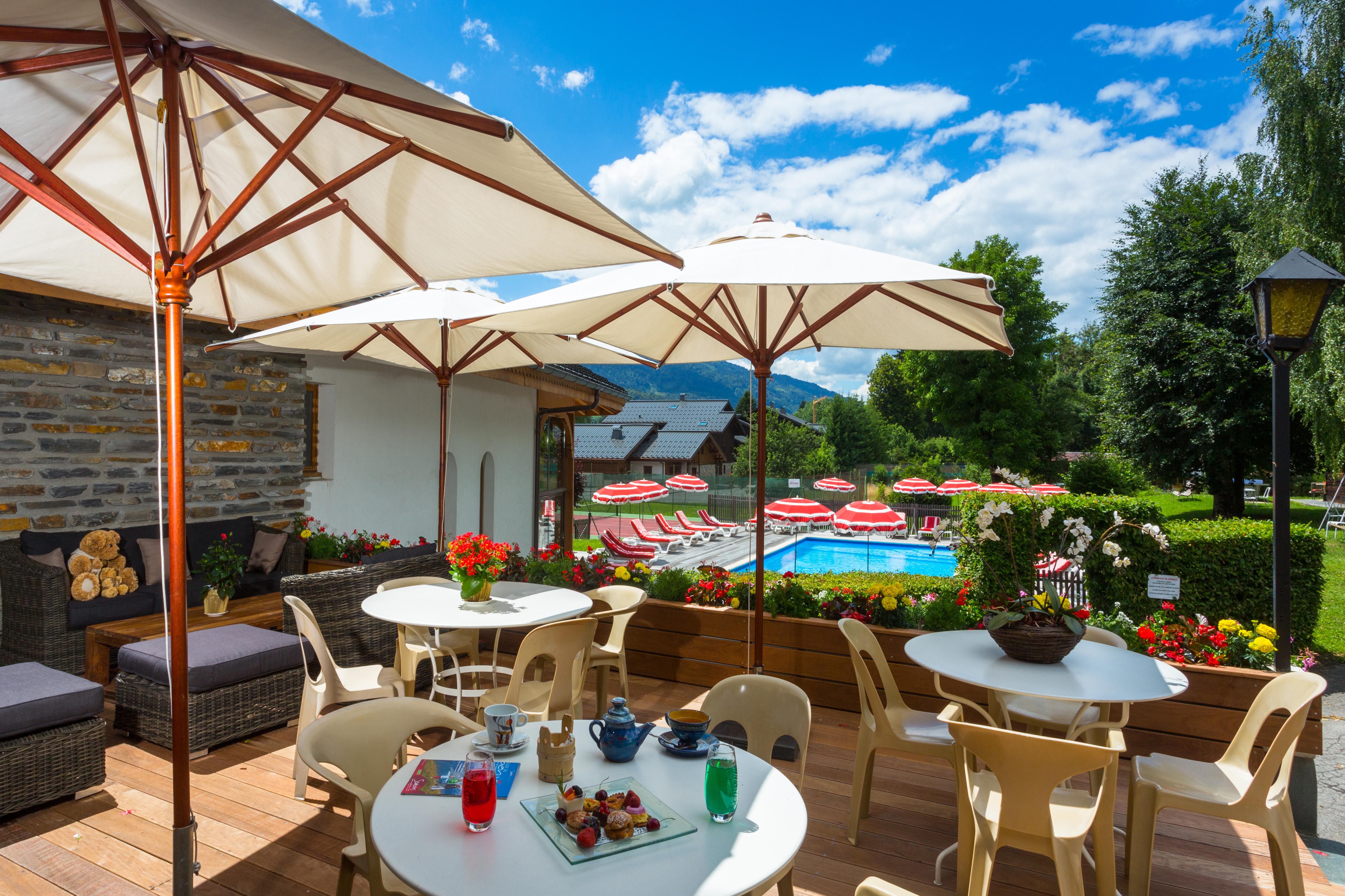 Chalet-Hôtel Neige et Roc, The Originals Relais  Samoëns Buitenkant foto