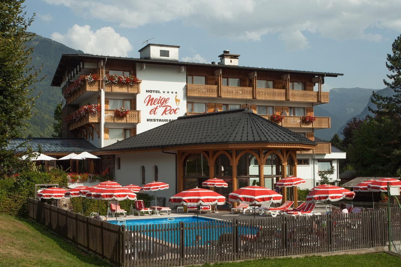 Chalet-Hôtel Neige et Roc, The Originals Relais  Samoëns Buitenkant foto